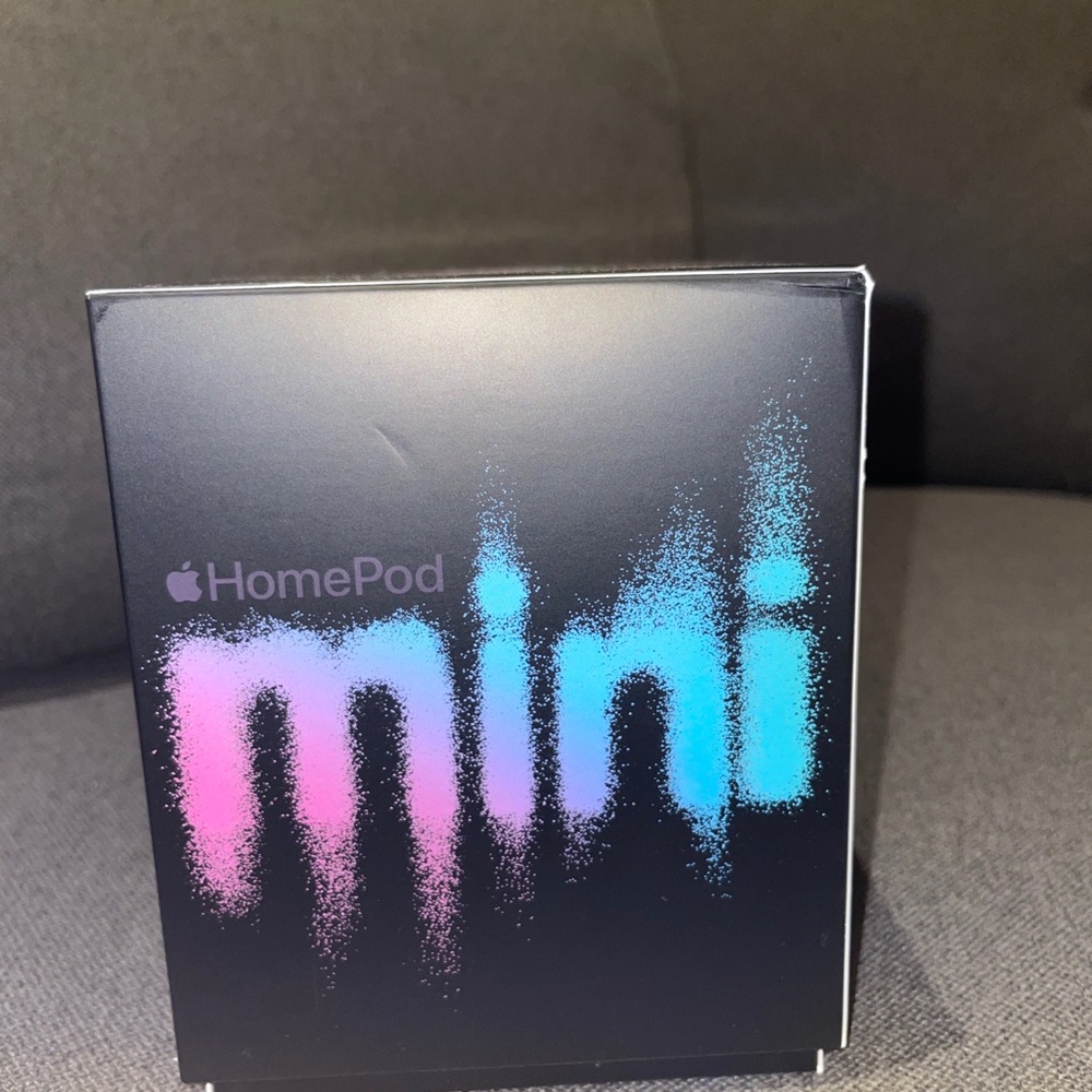 HomePod mini Apple Speaker. New!!